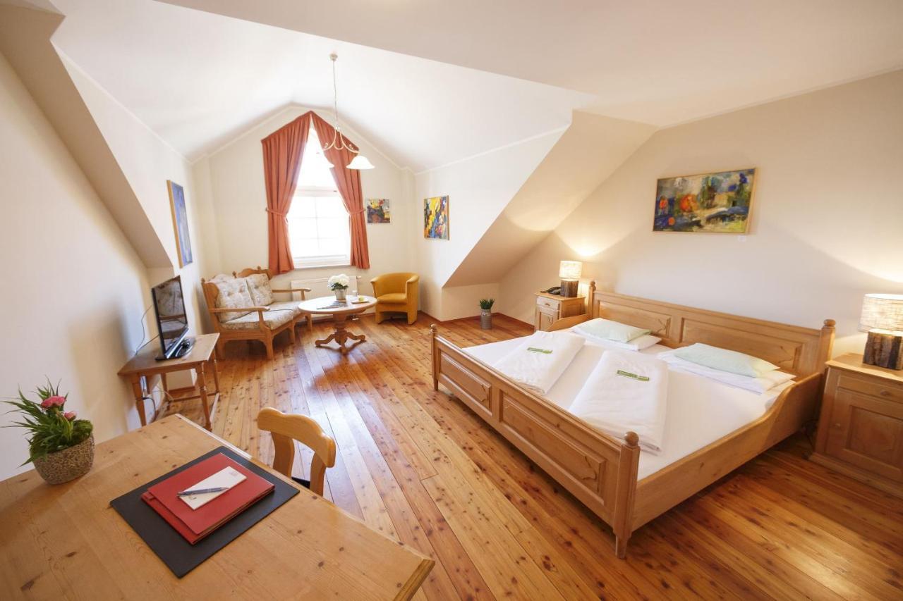 Il Plonner - Hotel Restaurant Biergarten Weßling Zewnętrze zdjęcie